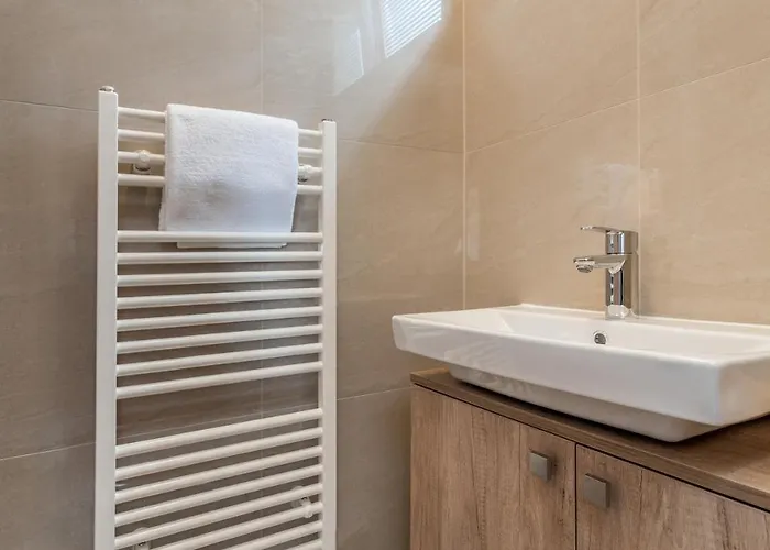 Lägenhet Modern Fully Equipped With Parking Zavadilka 2620 Ceske Budejovice