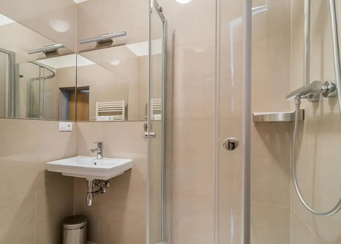 Lägenhet Modern Fully Equipped With Parking Zavadilka 2620 Ceske Budejovice