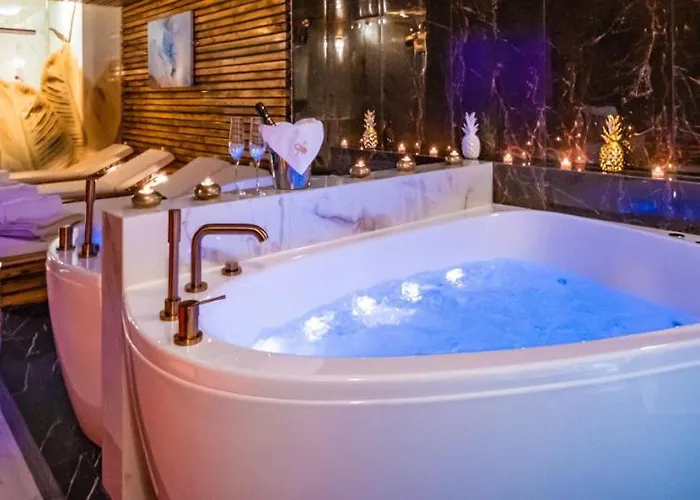 Lägenhet Modern Fully Equipped With Parking Zavadilka 2620 Ceske Budejovice